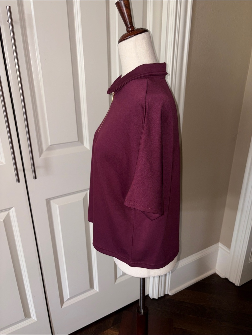 p cill Quarter-Zip Polo Top in Deep Berry M - Picture 4 of 7